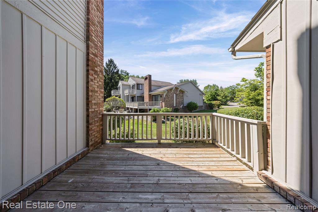6027 Pebble Lane Court, West Bloomfield, MI — Photo 48