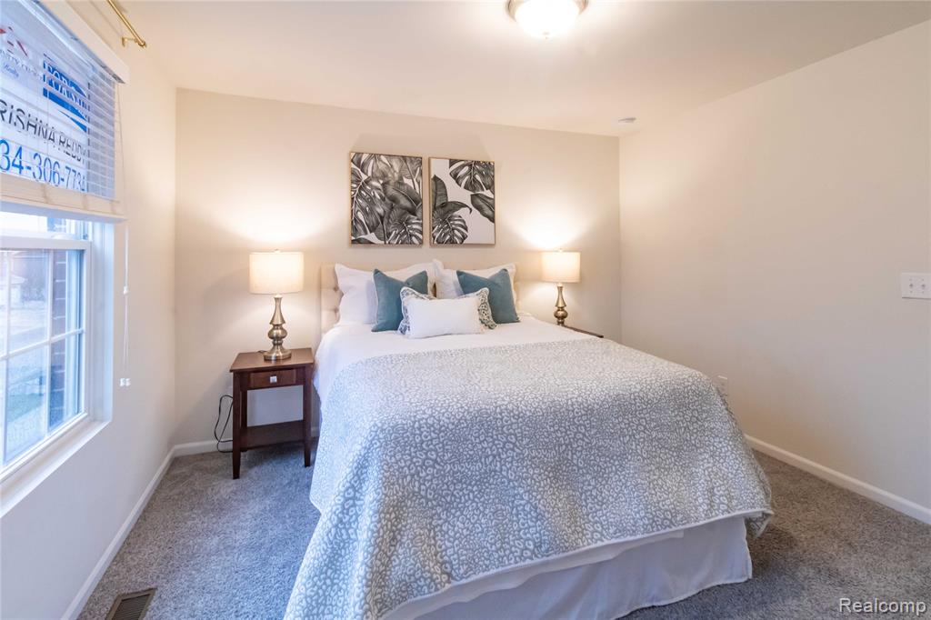 43635 CHANCELLOR LANE, Novi, MI — Photo 36