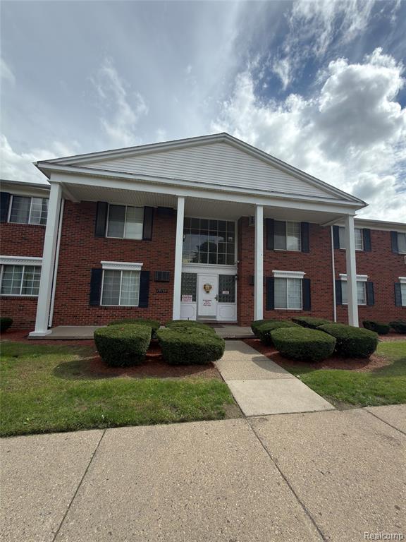 19160 Winston Street, 203, Detroit, MI 48219