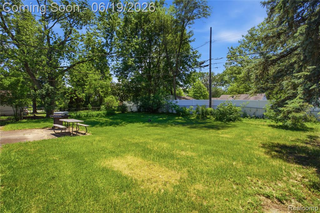47395 Dequindre Road, Rochester Hills, MI 48307 — Photo 14