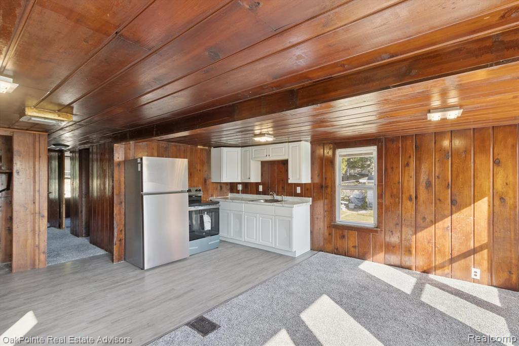 11429 Frey Court, Whitmore Lake, MI 48116 — Photo 23
