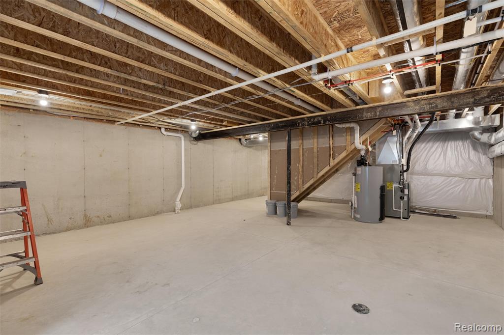 807 Balmoral Ln, Troy, MI 48085 — Photo 30