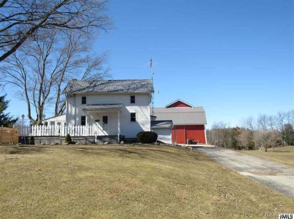 7090 Hallenbeck Highway, Manitou Beach, MI 49253 — Photo 2