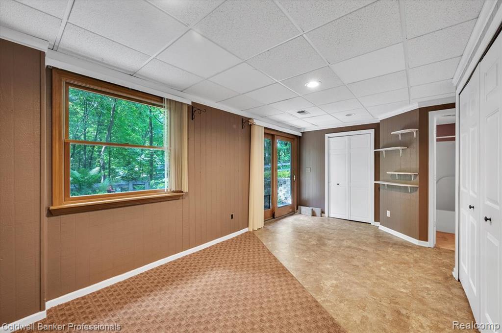 8873 Nepahwin Drive, Clarkston, MI 48348 — Photo 29