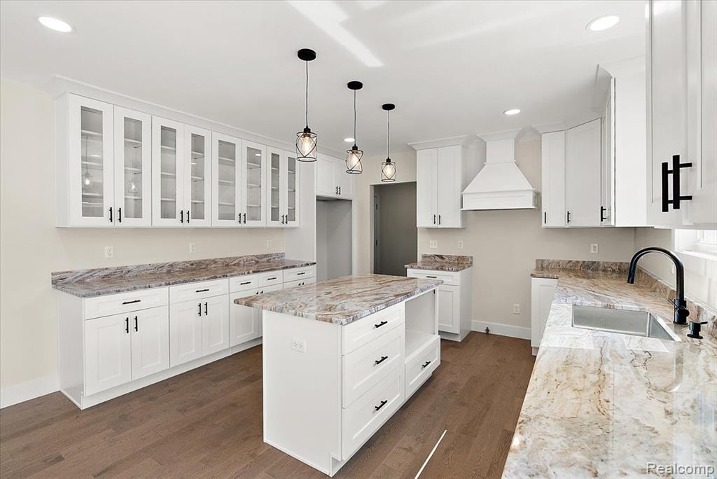 47515 Vanker Avenue, Shelby Twp, MI 48317 — Photo 15