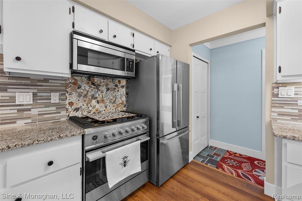5066 Elmhurst Avenue, Royal Oak, MI 48073 — Photo 5