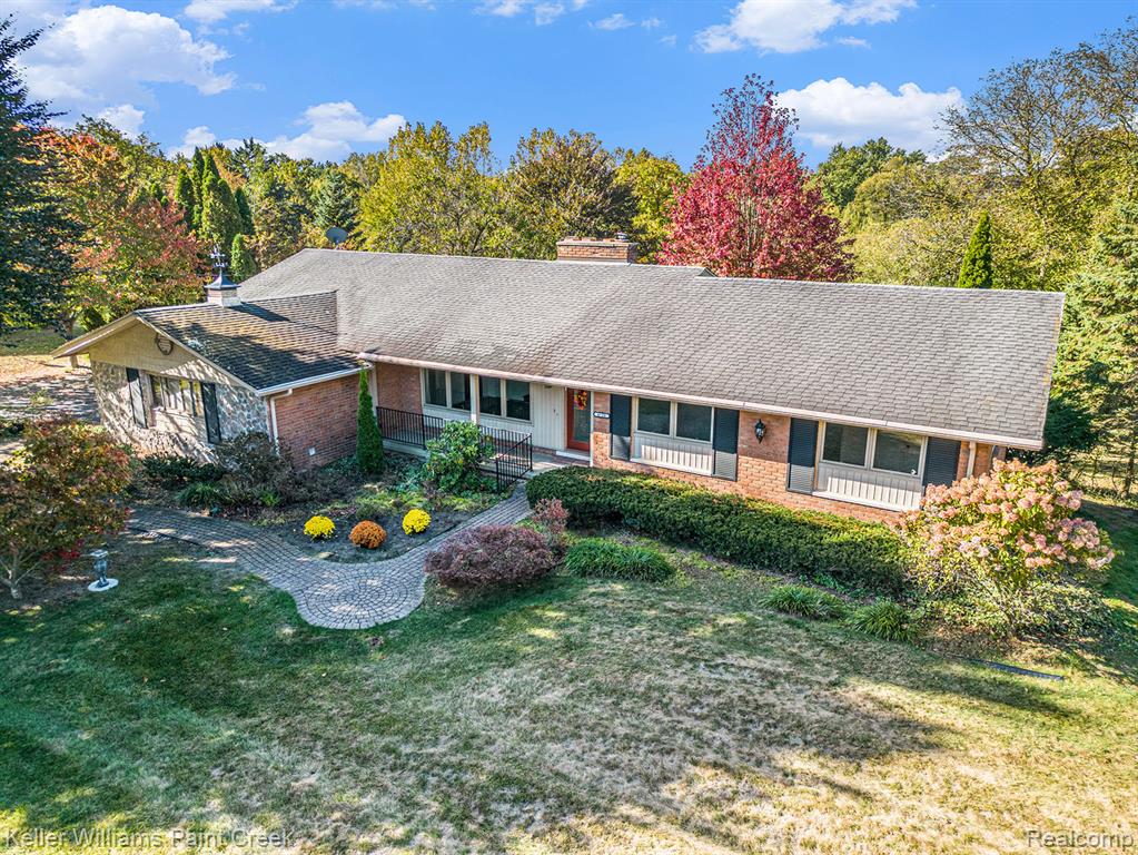 6720 Castle Drive, Bloomfield Hills, MI 48301 — Photo 27