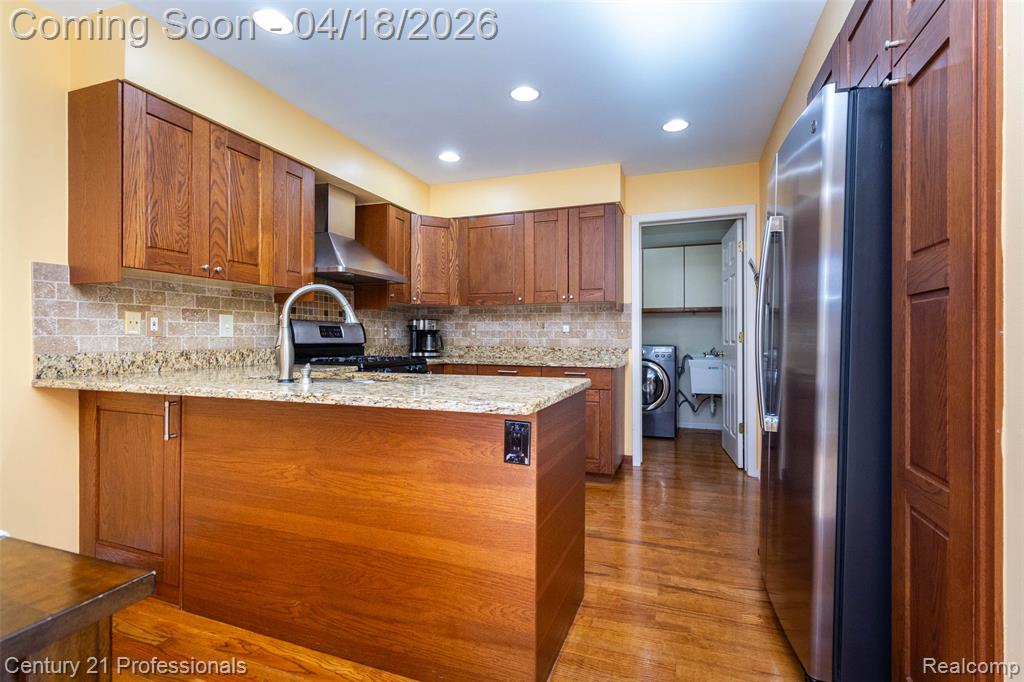 1256 Autumn Drive, Troy, MI 48098 — Photo 16