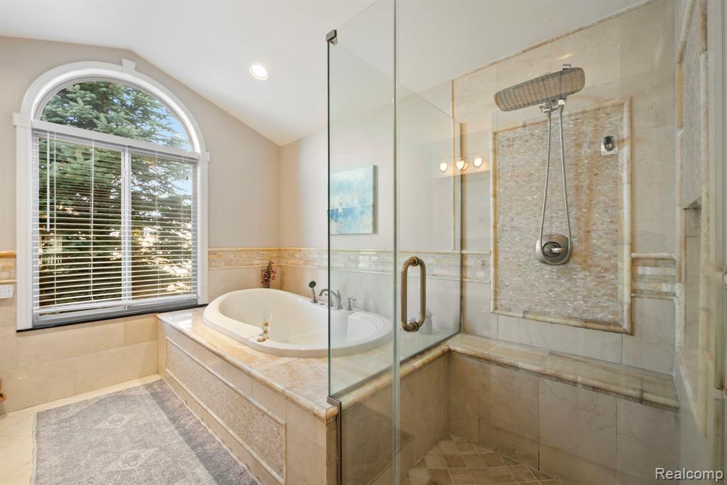51246 Woodside Drive, Macomb, MI 48042 — Photo 19