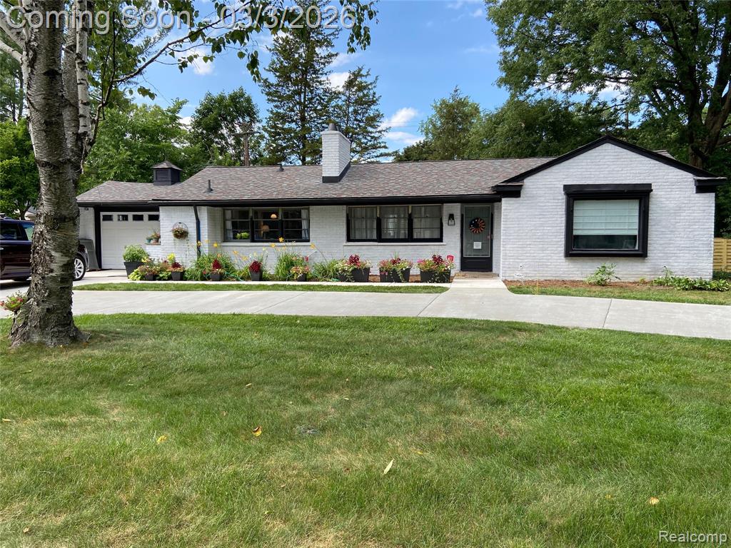16256 W 13 Mile Road W, Beverly Hills, MI 48025 — front exterior