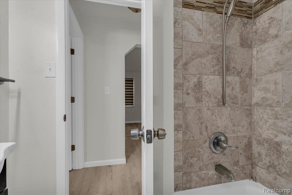 639 N Vernon Street, Dearborn, MI 48128 — Photo 21
