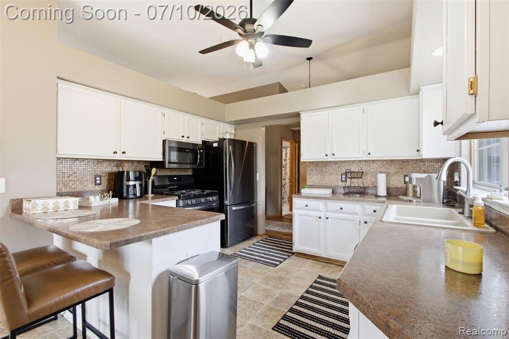 2223 Fairway Circle, Canton, MI 48188 — Photo 9