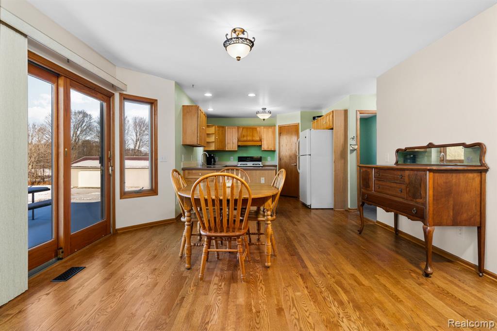 7473 N Gregory Road, Fowlerville, MI 48836 — Photo 10