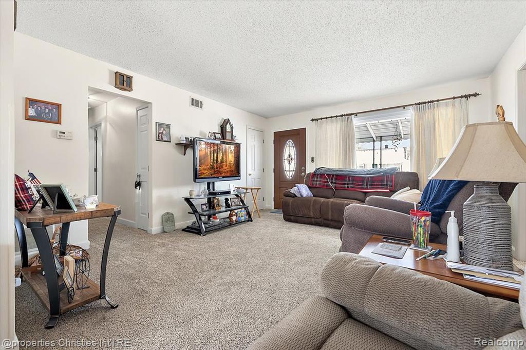 9005 Marlowe Avenue, Plymouth, MI 48170 — Photo 4