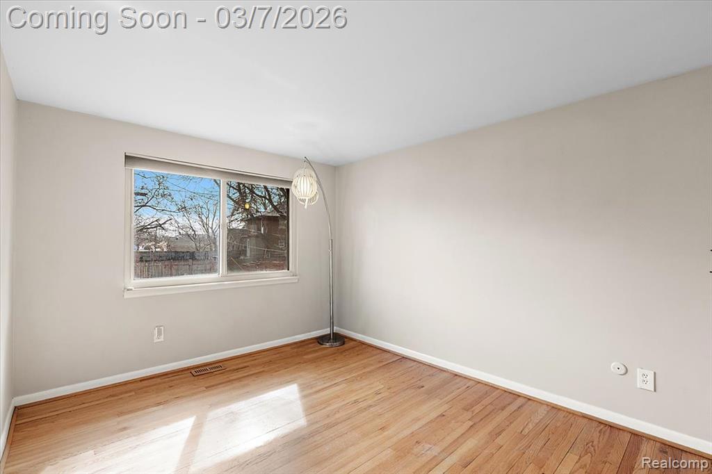 608 Amelia Avenue, Royal Oak, MI 48073 — Photo 10