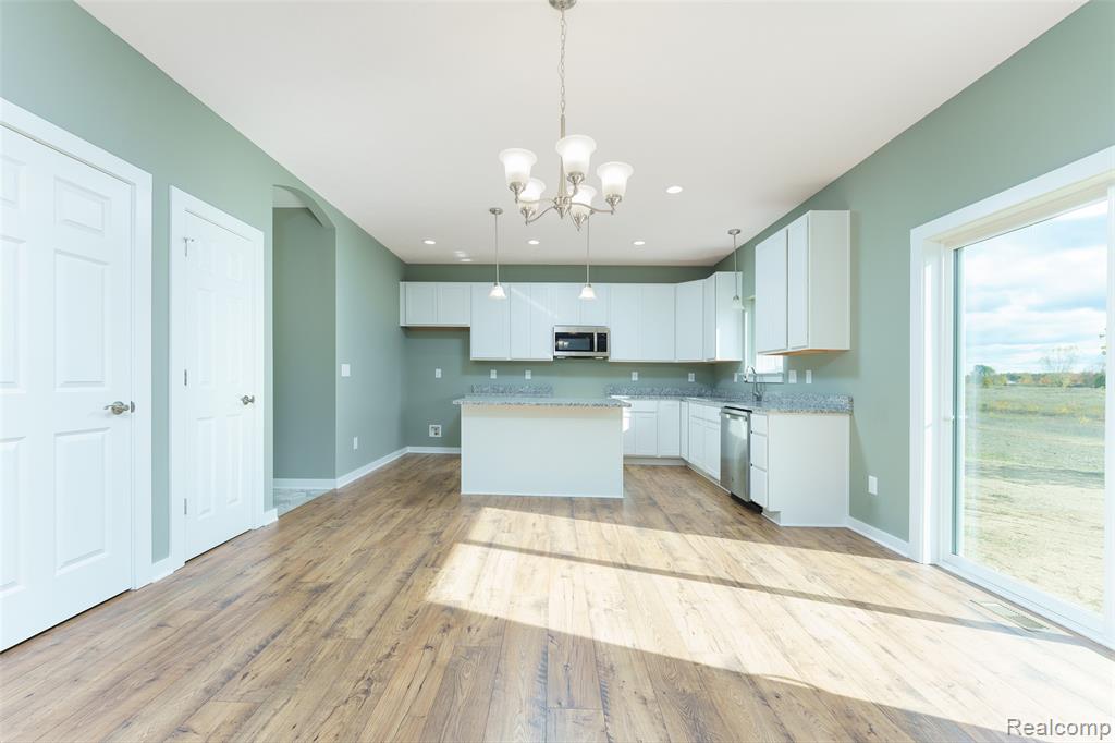 570 W Wildwood Drive, Owosso, MI 48867 — Photo 4