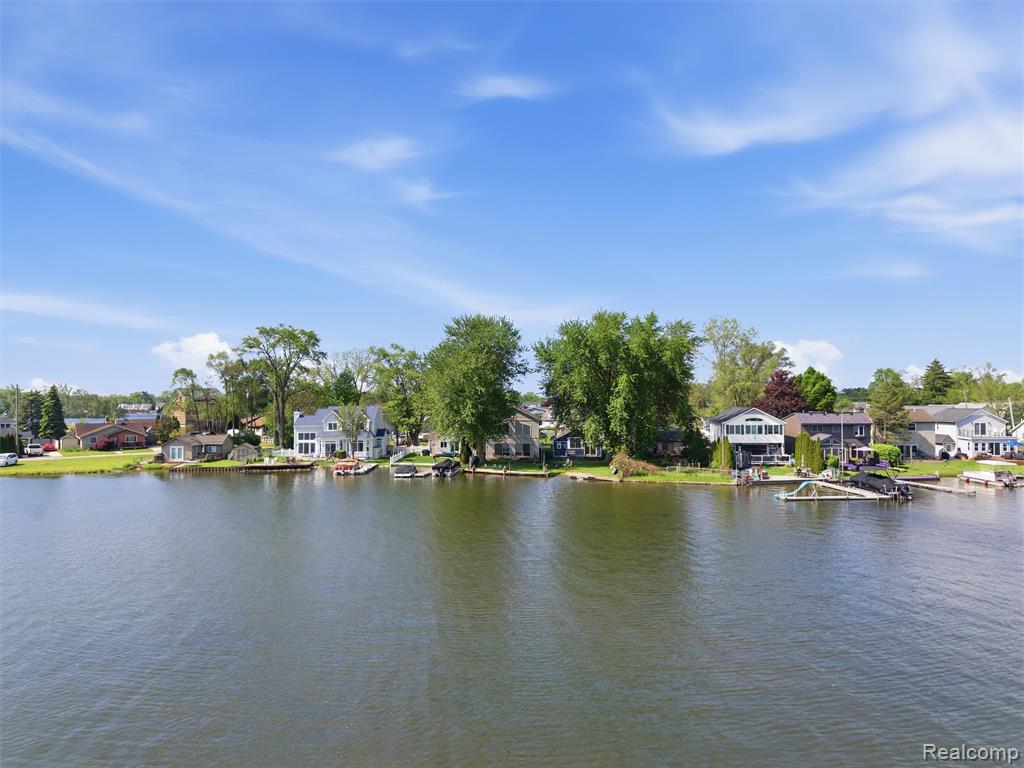 8868 Tackles Drive, White Lake, MI — Photo 48