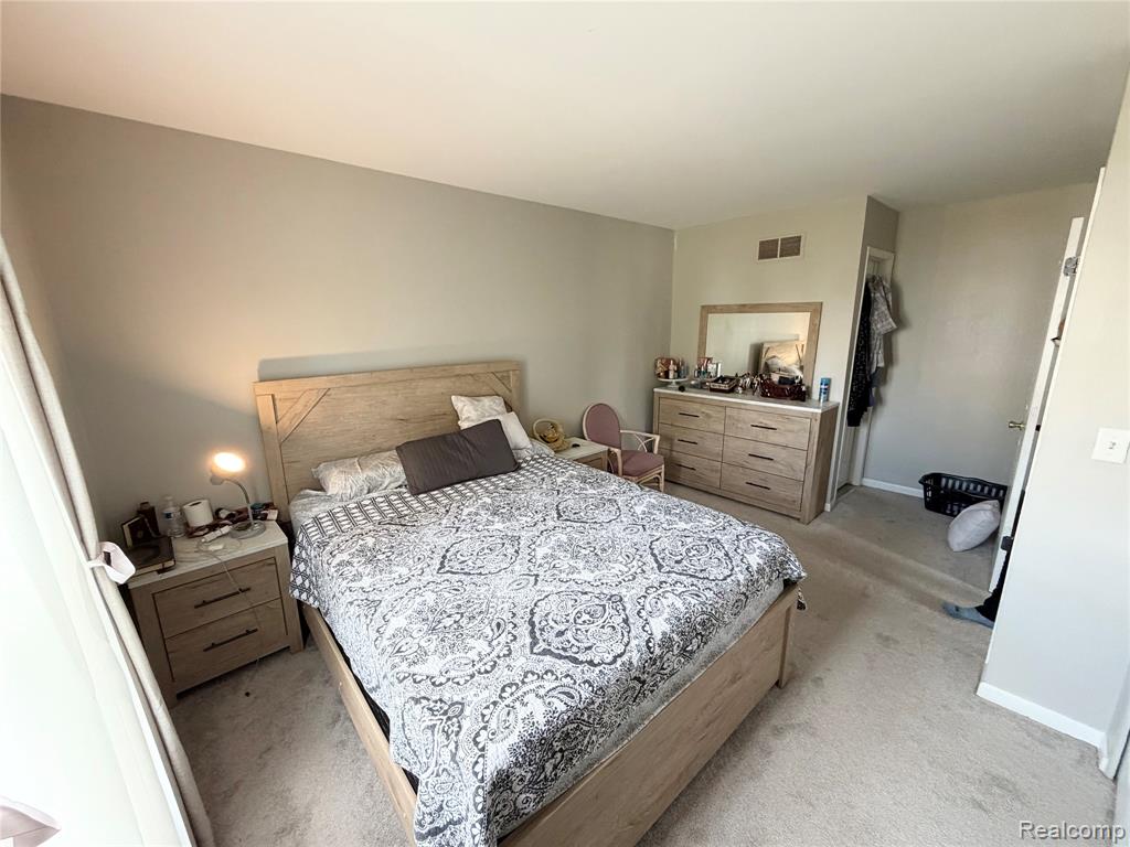 8542 SPINNAKER WAY, Ypsilanti, MI 48197 — Photo 11