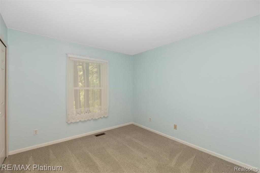 2250 Pepperidge Trail, Brighton, MI 48114 — Photo 22