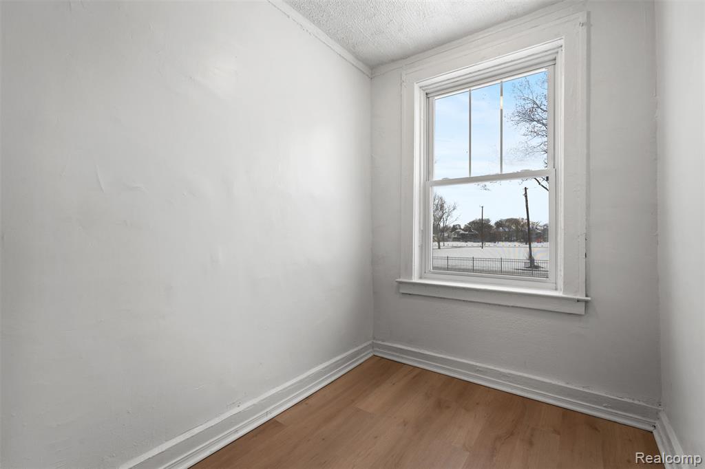 7536 Dunedin # 8 Street, Detroit, MI 48206 — Photo 12