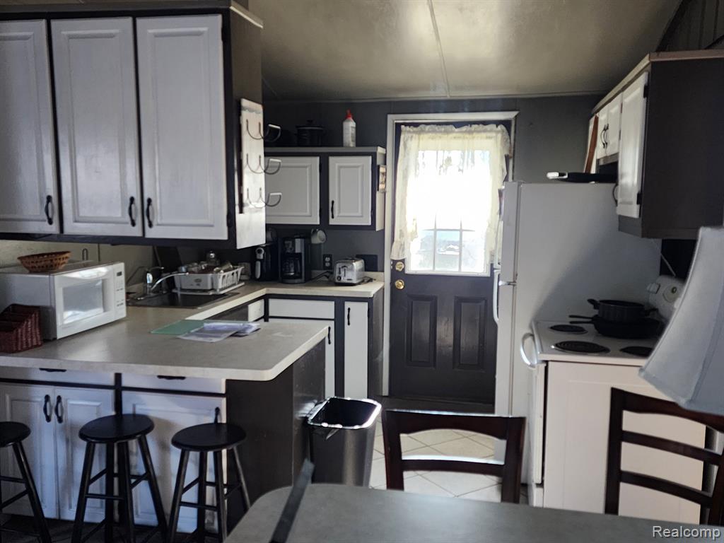41 FORDS Drive, Brooklyn, MI 49230 — Photo 9