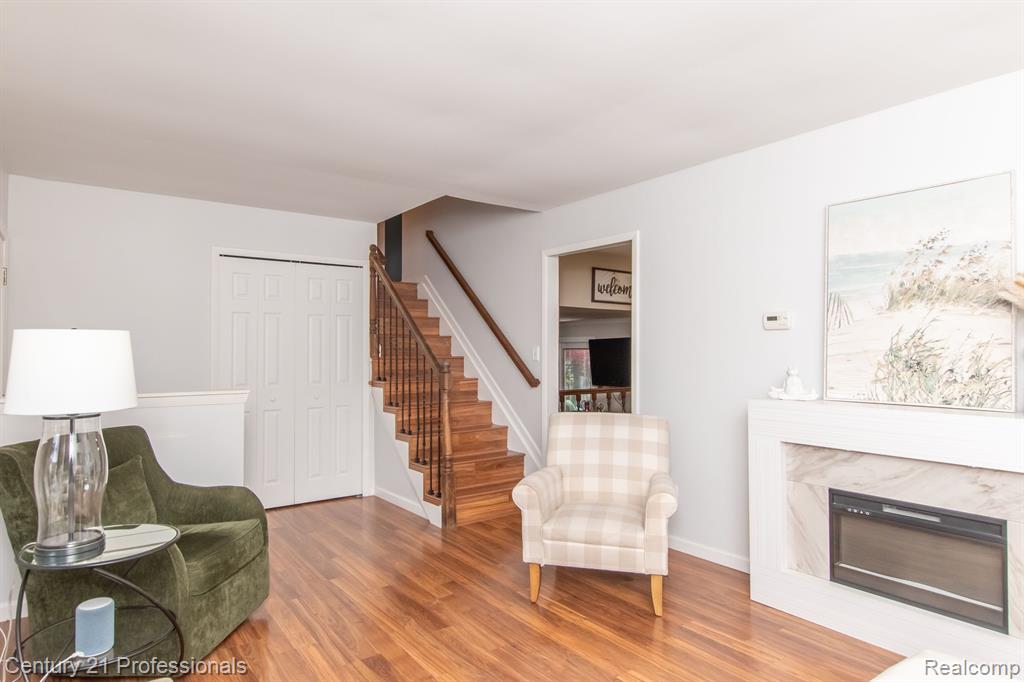 9117 Sussex Street, White Lake, MI — Photo 5