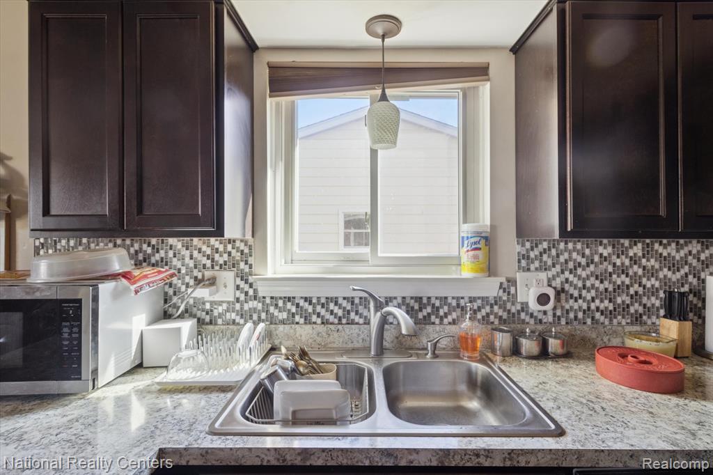 44768 Hanford Road, Canton, MI 48187 — Photo 12