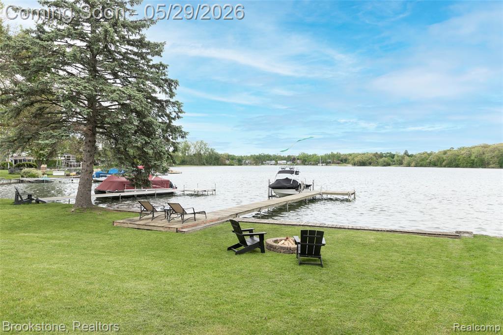 7900 DETROIT Boulevard, West Bloomfield, MI 48323 — Photo 8