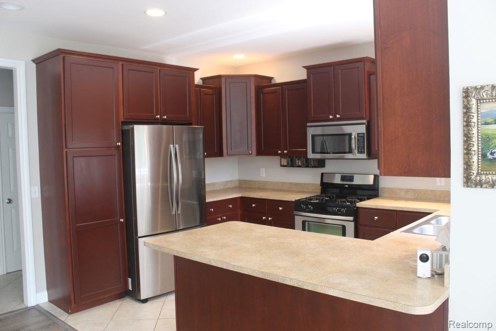 53 Highland Avenue, Commerce Twp, MI — Photo 9