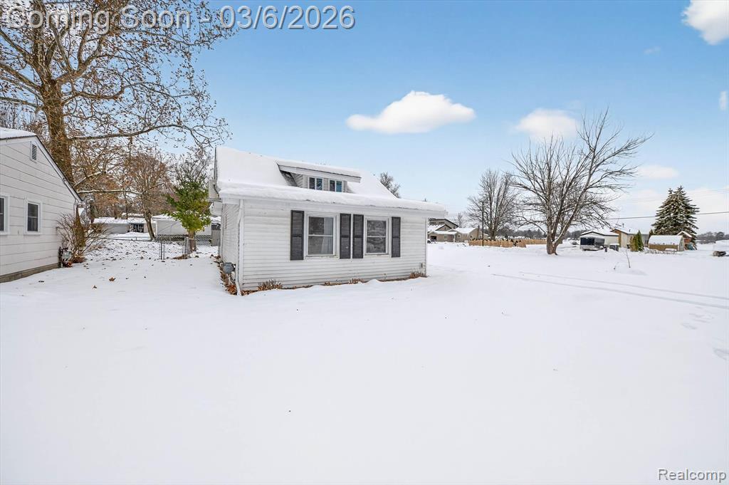 2754 Fishermans Drive, Highland, MI 48356 — Photo 2