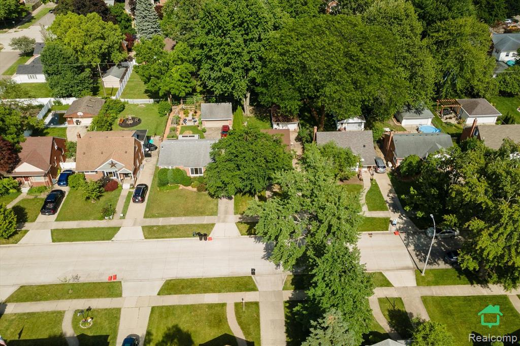 9628 Cavell Street, Livonia, MI 48150 — Photo 41