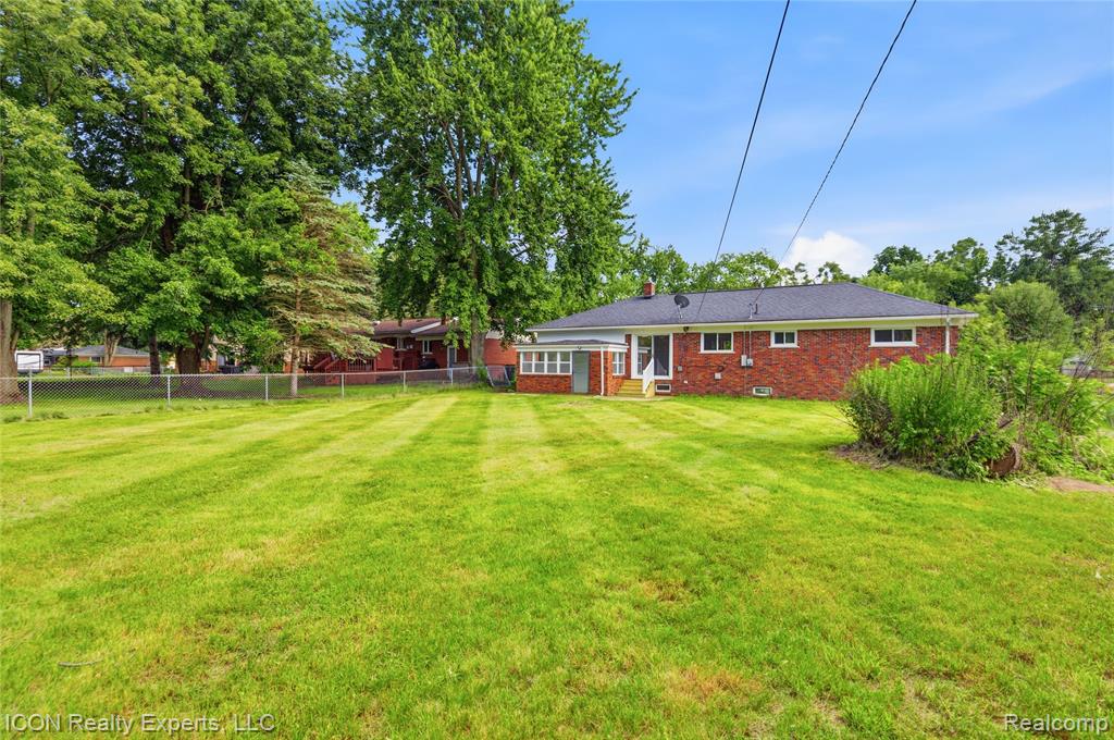 4901 Robert Street, Shelby Twp, MI 48316 — Photo 26