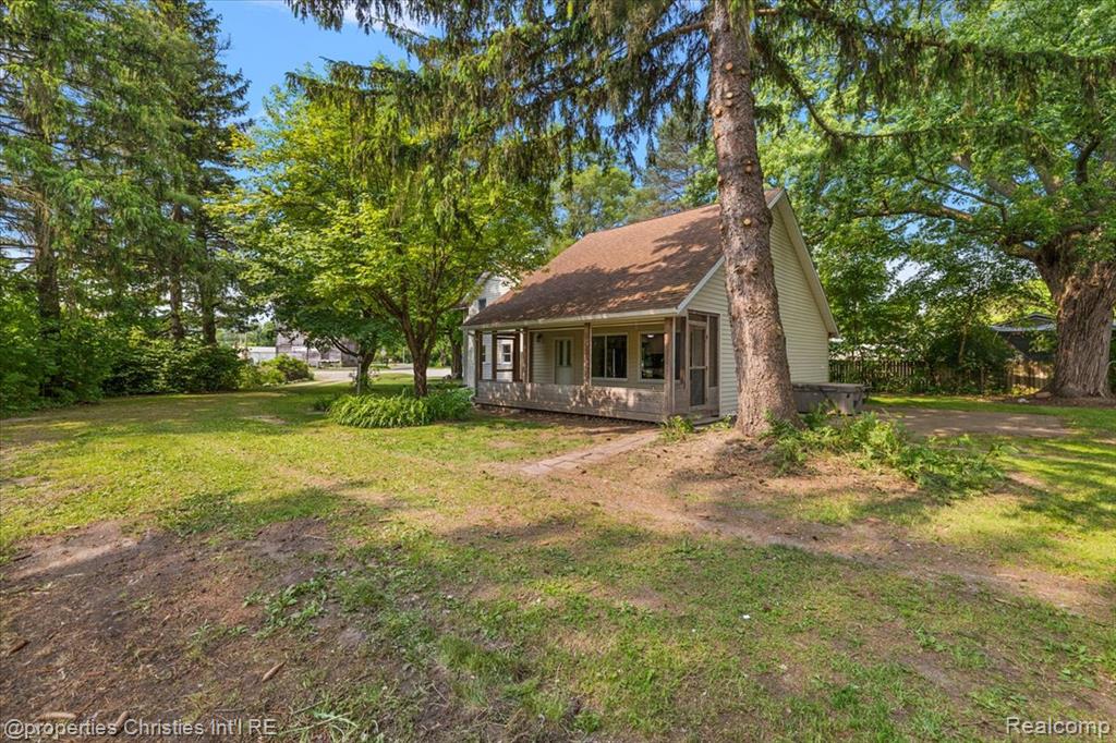 157 E Elmwood, Leonard, MI 48367 — Photo 8