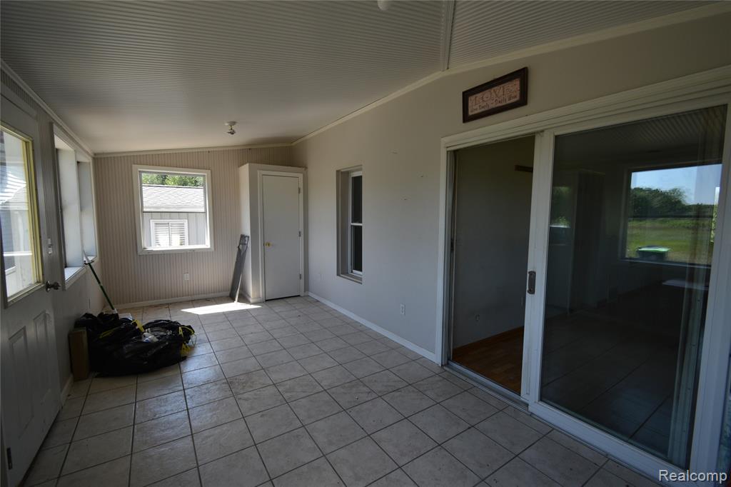 22735 Ederer Road, Merrill, MI 48637 — Photo 4