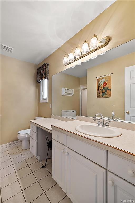 45325 Stonehedge Drive, Plymouth, MI 48170 — Photo 23