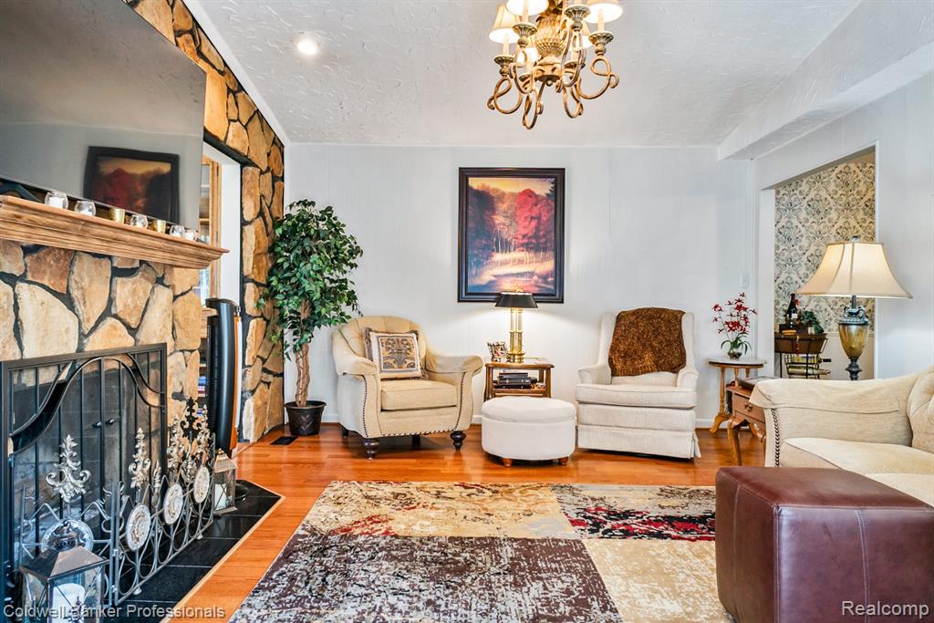 451 Hauxwell Drive, Lake Orion, MI 48362 — Photo 7