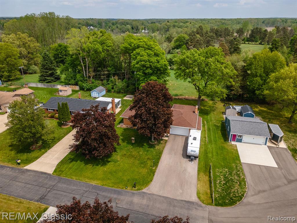 11789 Julia Drive, Whitmore Lake, MI 48189 — Photo 41