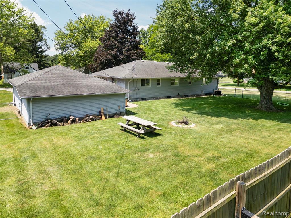 428 N SUMMIT Street, Webberville, MI 48892 — Photo 2