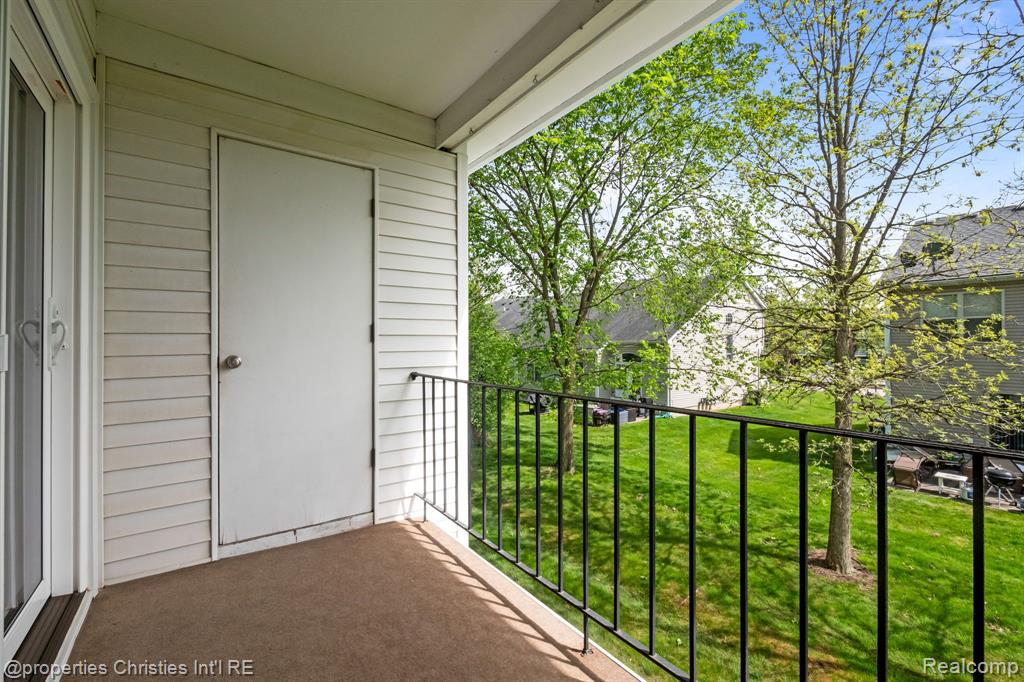 23414 Middlebelt Road, Farmington Hills, MI 48336 — Photo 17