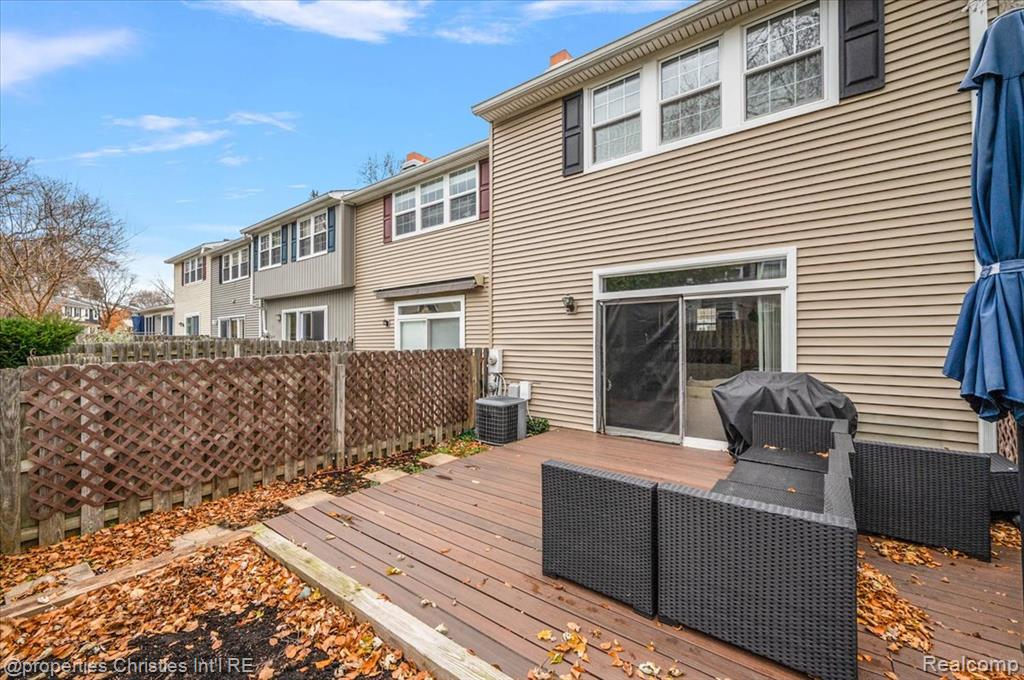 41327 Lagoon Court, Northville, MI 48167 — Photo 37