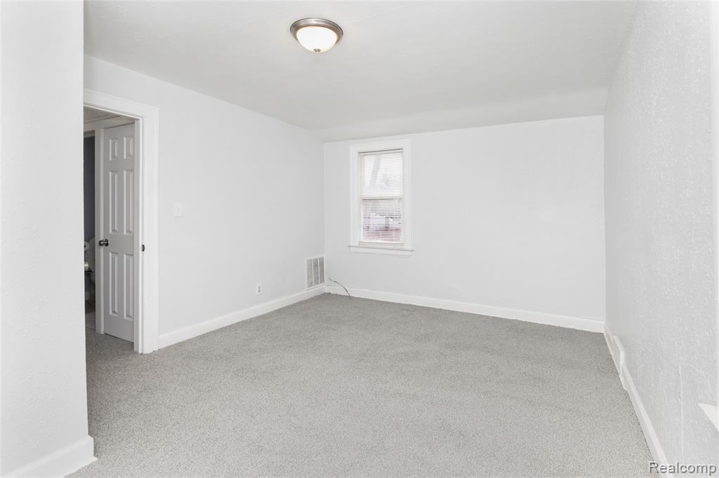 9555 Coyle Street, Detroit, MI 48227 — Photo 17
