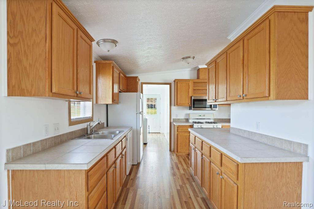 7515 CENTER Road, Millington, MI 48746 — Photo 14