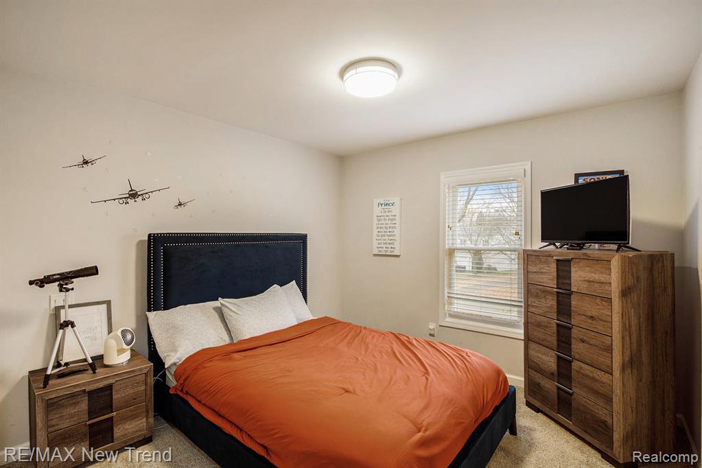 5748 Kingsfield Drive, West Bloomfield, MI — Photo 34