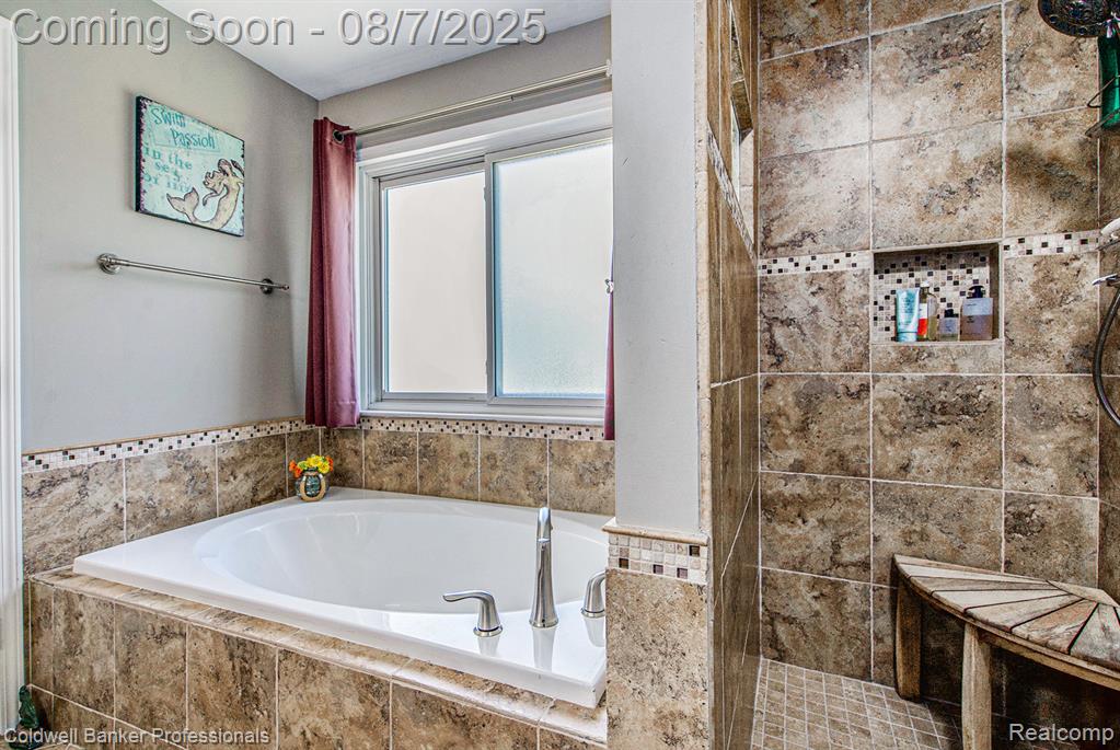 4118 Crystal Creek Drive, Ypsilanti, MI 48197 — Photo 21