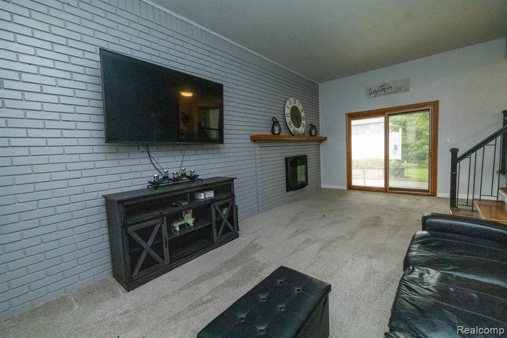 8268 Fox Bay Drive, White Lake, MI — Photo 9