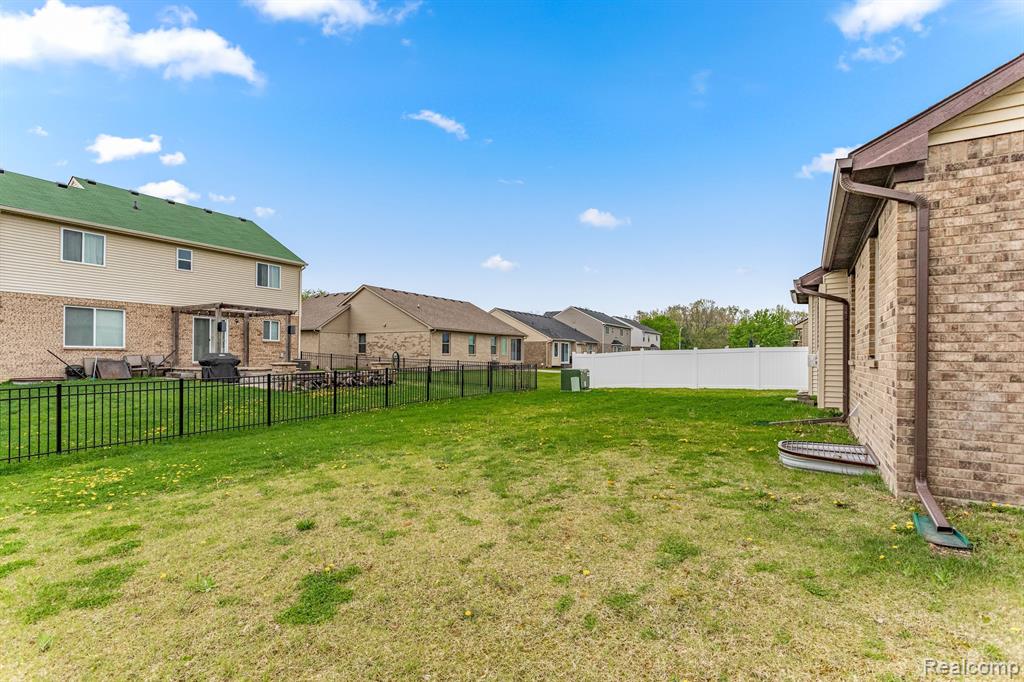 8123 N HUBBARD Road, Westland, MI — Photo 35