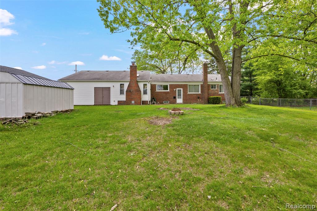 26504 Doxtator Street N, Dearborn Heights, MI 48127 — Photo 6