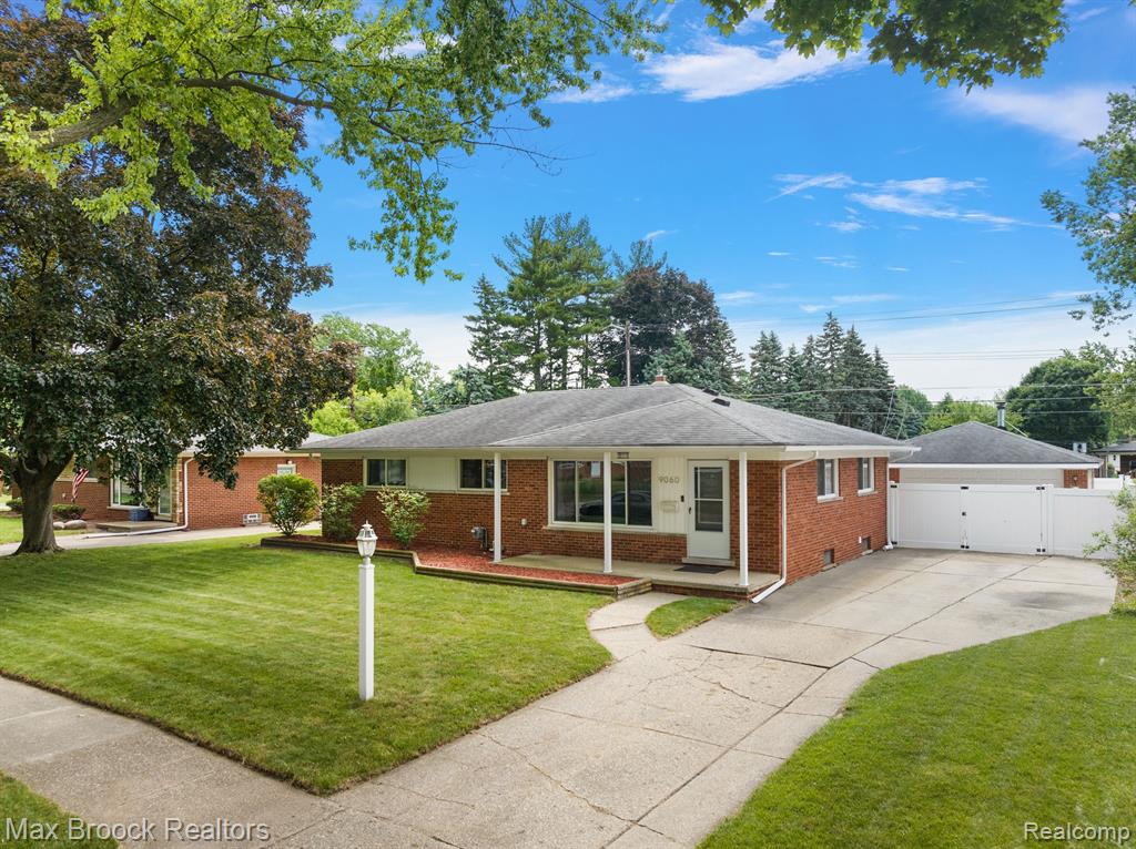 9060 HEADLEY Drive, Sterling Heights, MI 48314 — Photo 3