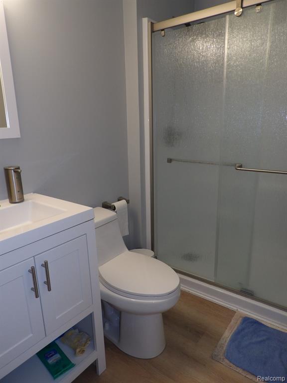 7315 COLONY Drive, West Bloomfield, MI 48323 — Photo 17