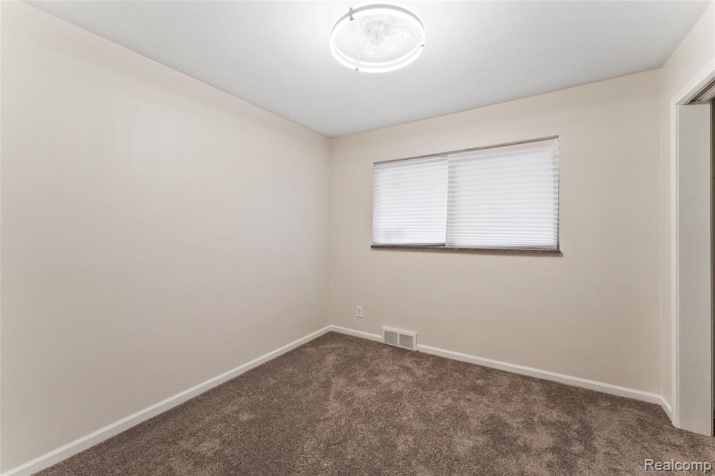 19300 Greydale Avenue, Detroit, MI 48219 — Photo 25